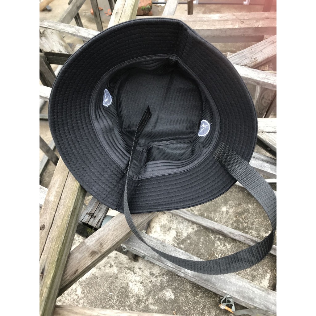 Mũ bucket đen Logo Peaceminusone mẫu mới