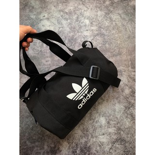 (THAILAND XUẤT XỊN) Túi trống das GD4582 ADICOLOR SHOULDER BAG Kích thước: 13" x 8" x 8" Thể tích: 12.5 L
