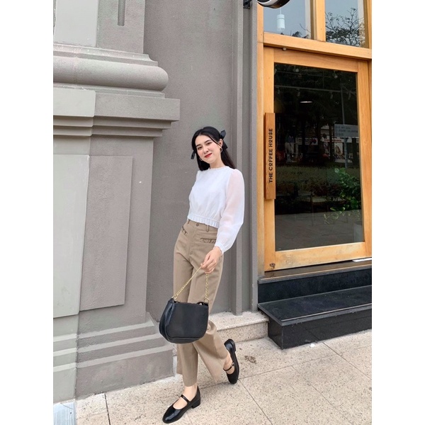 Áo trắng Garderobe