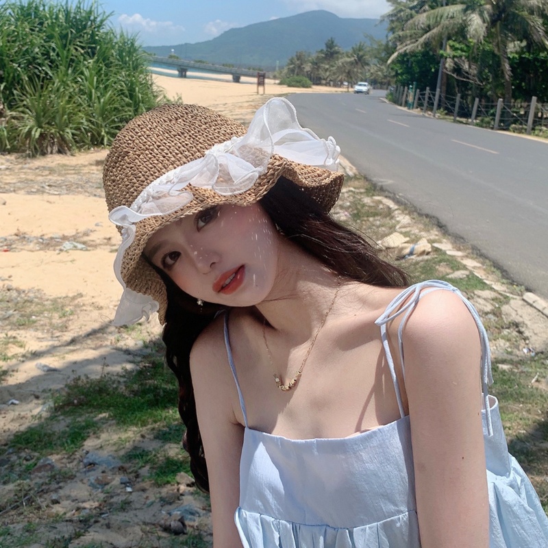 Mũ tai bèo đan cói rộng vành mỏng phối ren bèo đính ngọc trai chống nắng thời trang đi biển mùa hè thoáng mát cho nữ