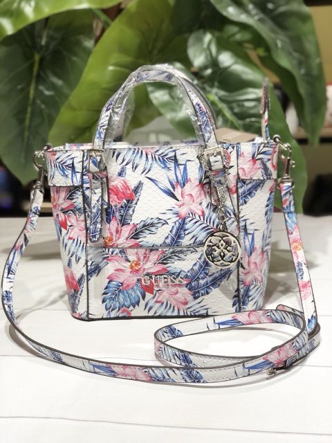 Túi guess hoa