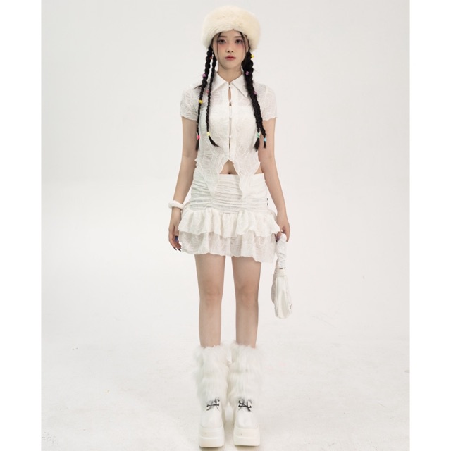 Set áo ren cardigan và chân váy ren xoè màu trắng Wavy Lace Cardigan&Frill Skirt_White