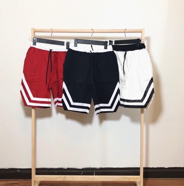 QUẦN SHORT 2V NGƯỢC UNISEX QUẦN ĐÙI V SIÊU HOT | BigBuy360 - bigbuy360.vn