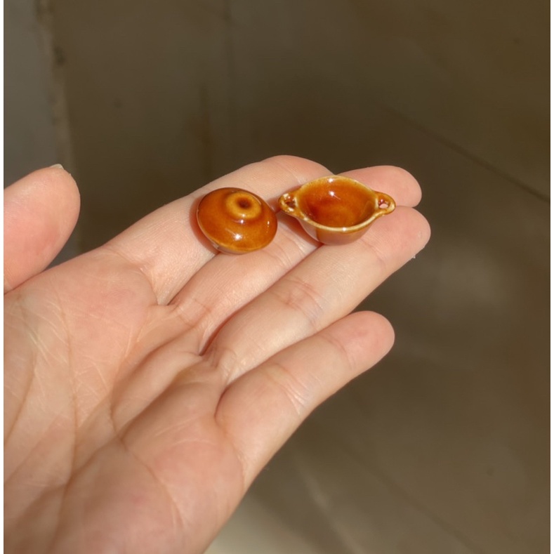 Bát nhỏ có quai và nắp mini bằng gốm