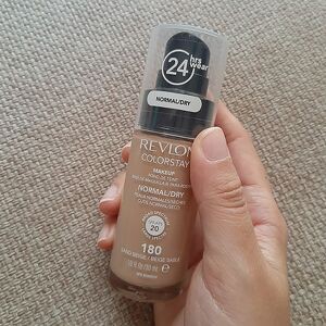 Kem nền REVLON ColorStay Makeup for Normal/Dry Skin SPF20