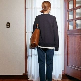ÁO SWEATER PHỐI LAI ĐEN