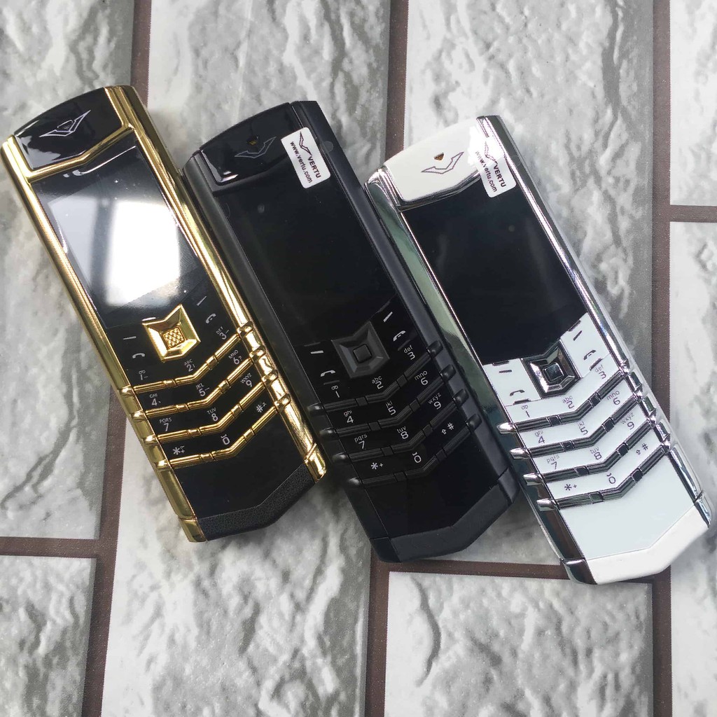 Điện thoại giá rẻ k8 lưng da tặng kèm 2 pin [Full box] | BigBuy360 - bigbuy360.vn