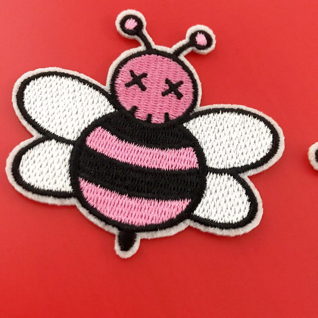 ☸ Fashion Brand - KAWS &amp; D I O R HOMME Patch ☸ 1Pc Pink Bee / Yellow Bee Diy Sew on Iron on Patch