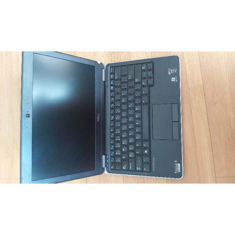 Laptop Dell E7240 core I7 đẹp rẻ ram 4gb ổ 120gb