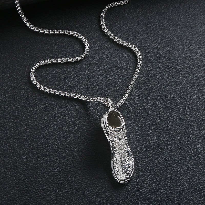 Dây chuyền giày 3 màu thép titan đảm bảo chất lượng không đen không rỉ