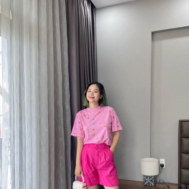 Áo thun hoa nhí Floral Tee UO 🌈 • Storenyy