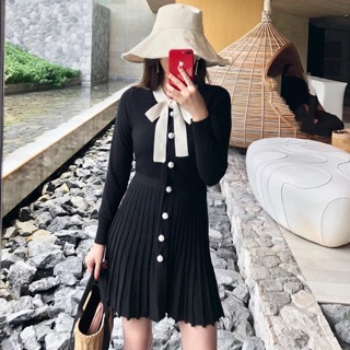 Váy len montoghi cổ nơ