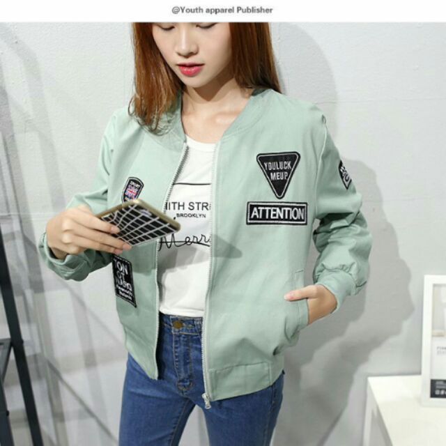 Áo khoác Attention