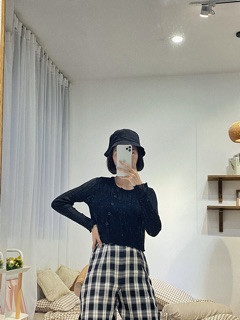 Áo crop len cúc lệch | Ảnh thật