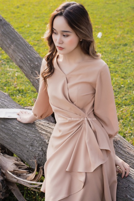Lena Dress - Váy đắp vạt chéo xếp eo | BigBuy360 - bigbuy360.vn