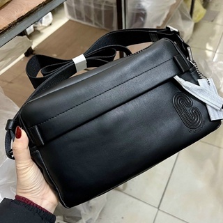 Túi đeo chéo coach nam
