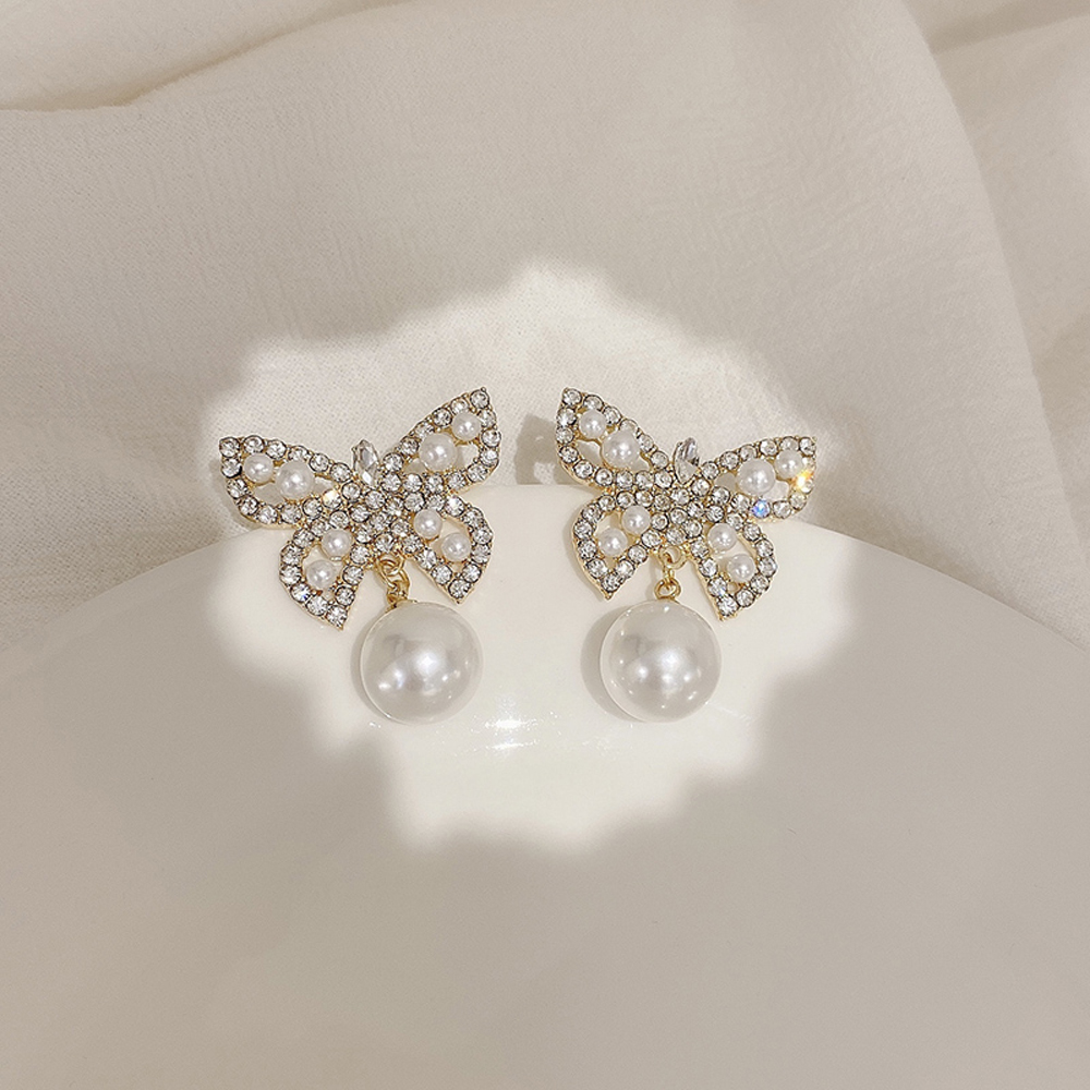 Khuyên Tai Nữ Trang Tạo Hình Độc Đáo