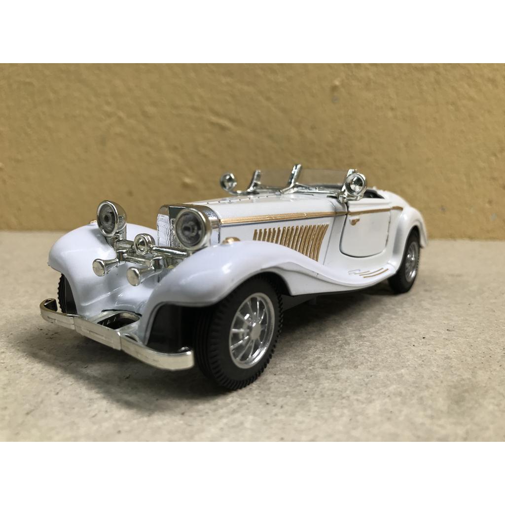 Mô hình xe cổ Mercedes-Benz K500 - 1:32