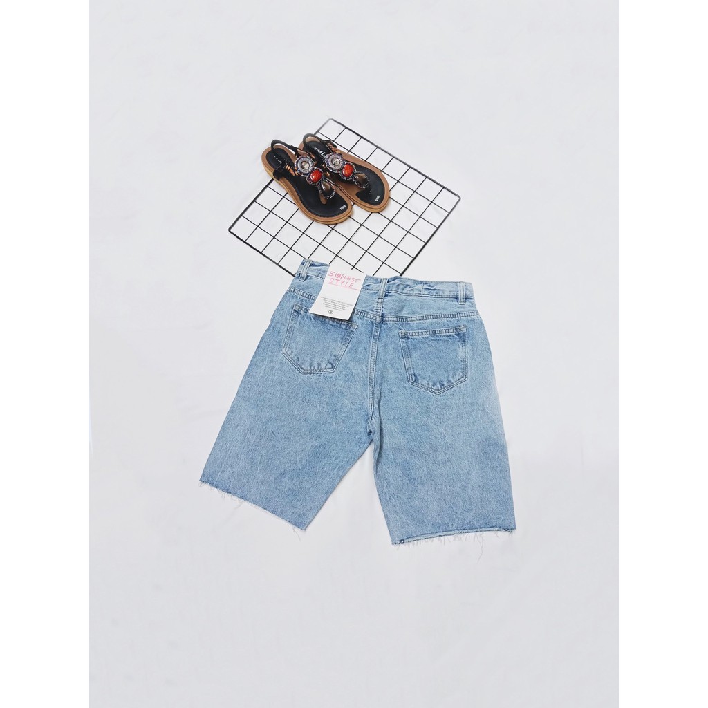 (hình thật) Quần jean lửng mickey 2 màu đậm nhạt rách 1 bên cá tính - TL03 (phom to)