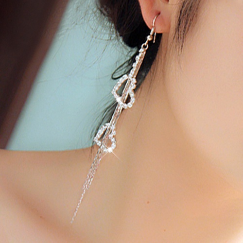 Cặp khuyên tai hình tim đính đá lấp lánh dạng tua rua sang trọng dành cho nữ