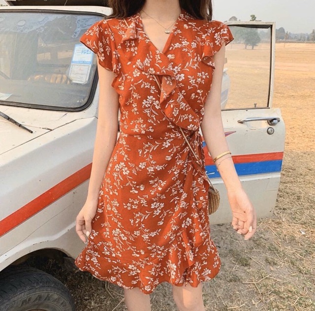 Đầm Đỏ Orla Dress chất voan hàng nhập quảng châu váy thiết kế hoạ tiết hoa vạt chéo cột ngay eo from chuẩn basic | BigBuy360 - bigbuy360.vn