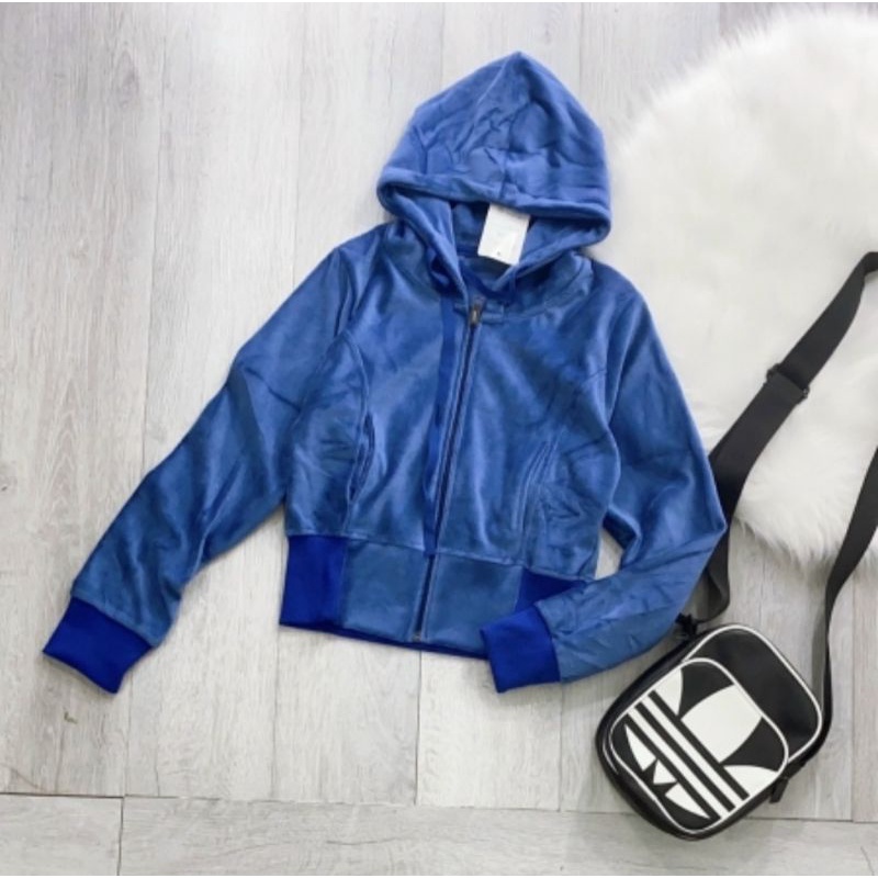 Áo khoác nhung dáng ngắn croptop