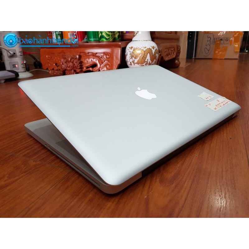 Macbook Pro Mid 2012-MD104 -Core i7, 8G Ram , 750G Hdd , Intel HD Graphics 4000 và Nvidia Geforce GT 650M 1GB, 15.4 inch