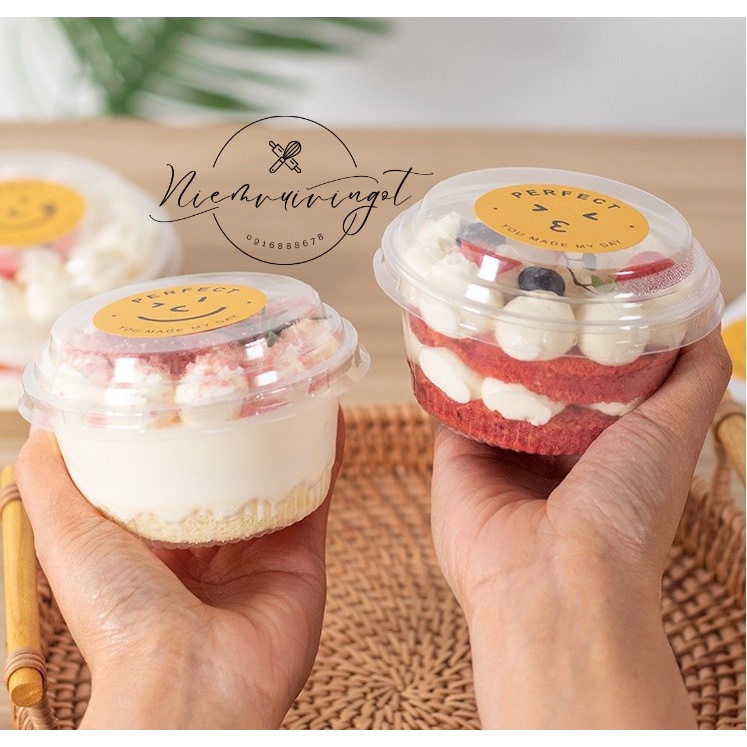 Hộp nhựa tròn đựng Tiramisu, Mousse, Pudding ~ XY581