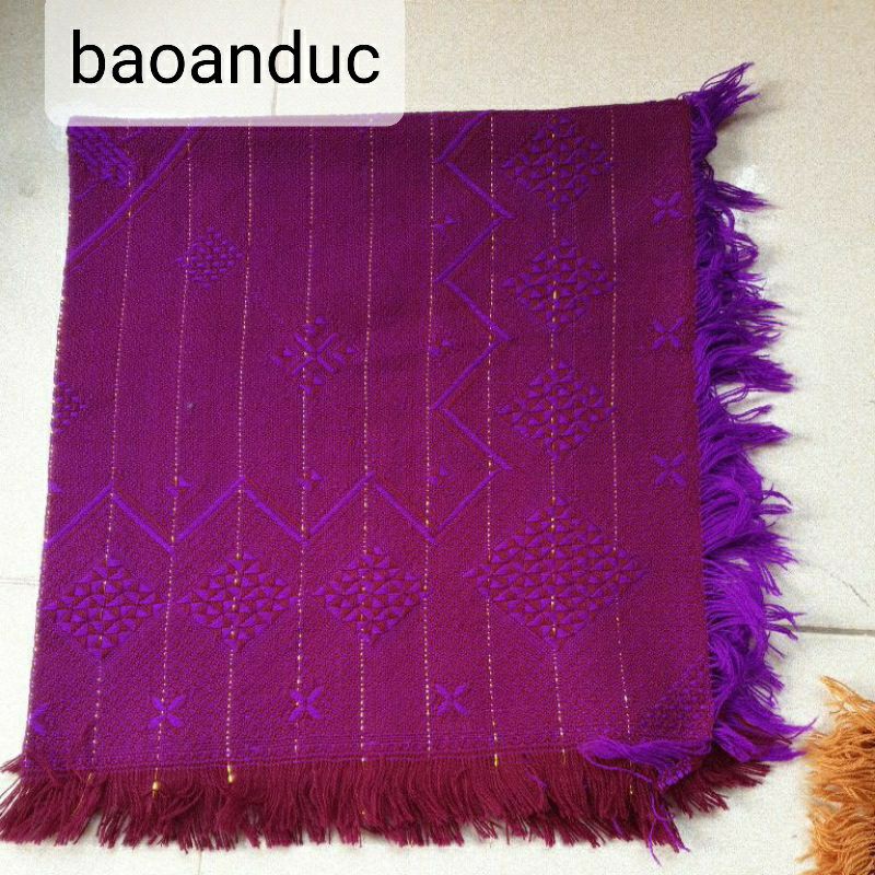 Khăn len nhung choàng đầu cho bà cho mẹ.Khăn người già