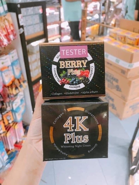 KEM DƯỠNG DA MẶT BERRY PLUS