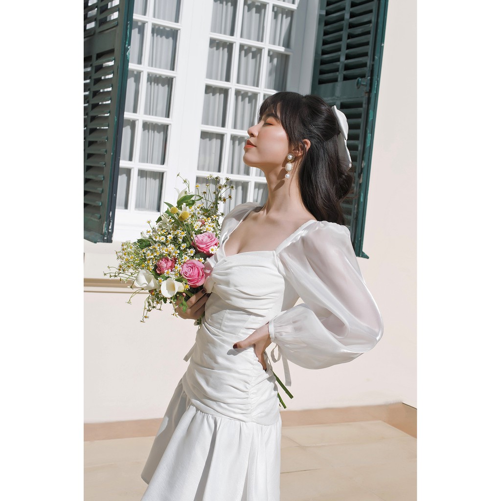 Đầm ôm SheByShj x Mẫn Tiên tay phồng xoắn ngực - Juliette Dress | BigBuy360 - bigbuy360.vn