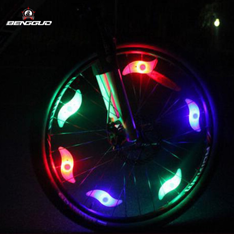 Đèn Led Phát Sáng Gắn Bánh Xe Đạp Leo Núi Hình Chiếc Lá Nhiều Màu Sắc
