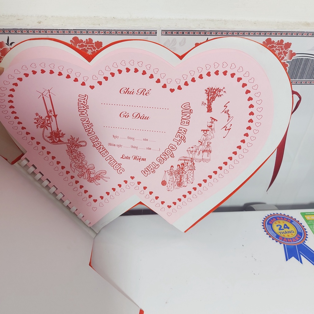 Sổ Ký Tên Cưới Hình Trái Tim Đỏ - C 3 Cm x D 30 Cm x R 39 Cm