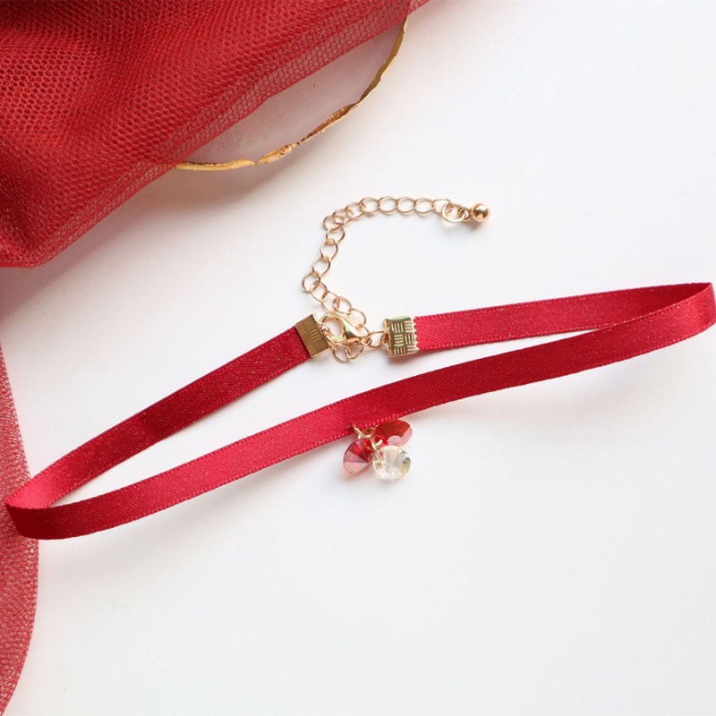 Vòng Cổ Choker Màu Đỏ Thiết Kế Hợp Thời Trang