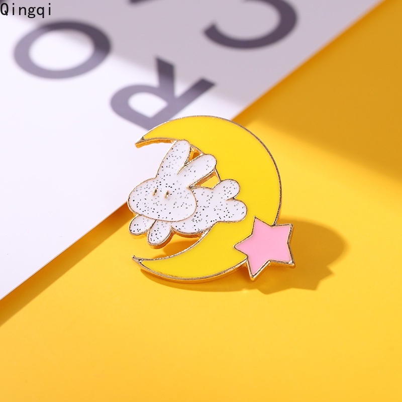 Ghim Cài Áo Hình Thỏ Mặt Trăng Dễ Thương