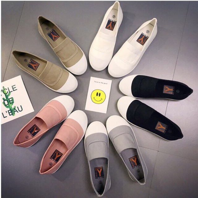 Slip on vải còn màu XÁM