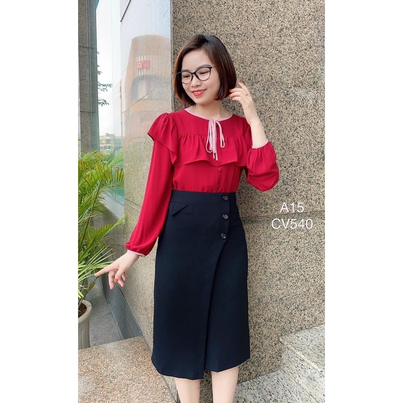 chân váy suông dài đắp tà phối cúc trẻ trung | BigBuy360 - bigbuy360.vn