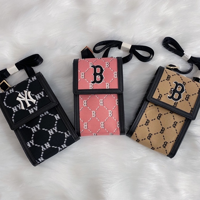 Túi MLB Handphone Kids Monogram Season 2022