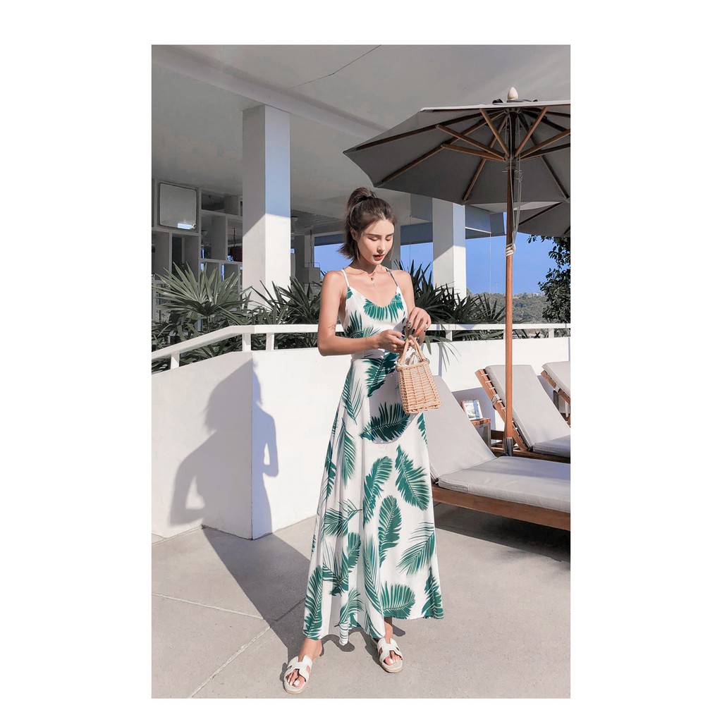 Đầm nữ không tay vai dây họa tiết hoa quyến rũ | BigBuy360 - bigbuy360.vn