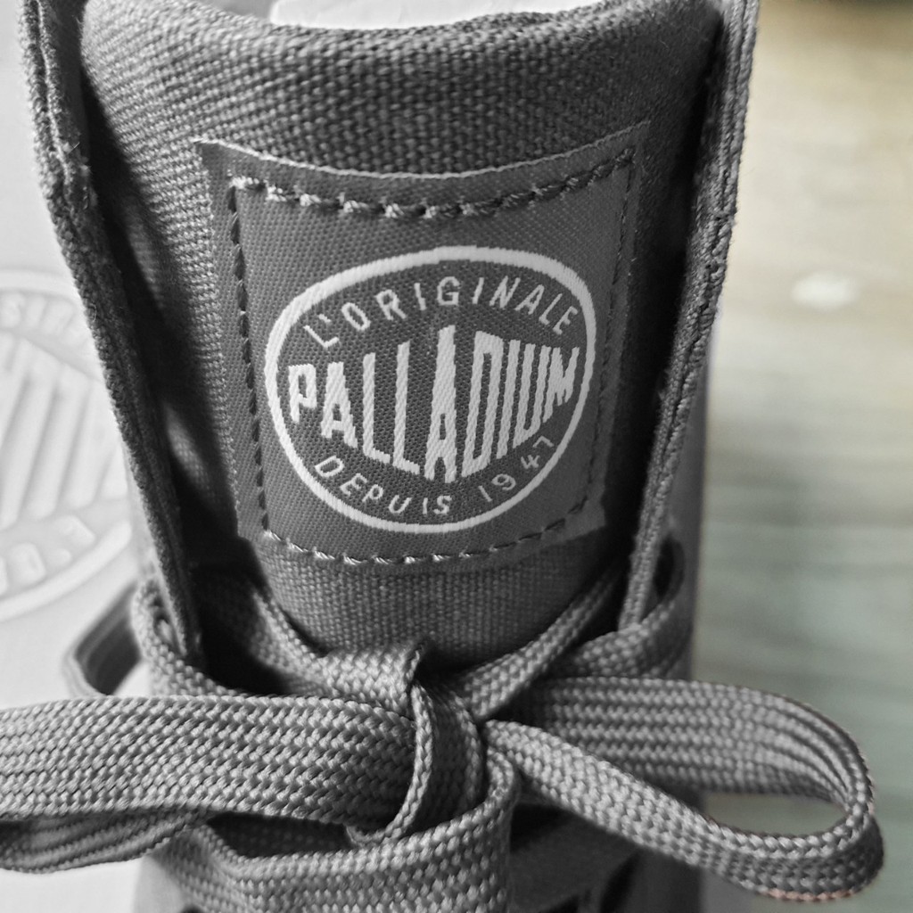 Thanh lý giày outlet chính hãng palladium màu xám cho nam