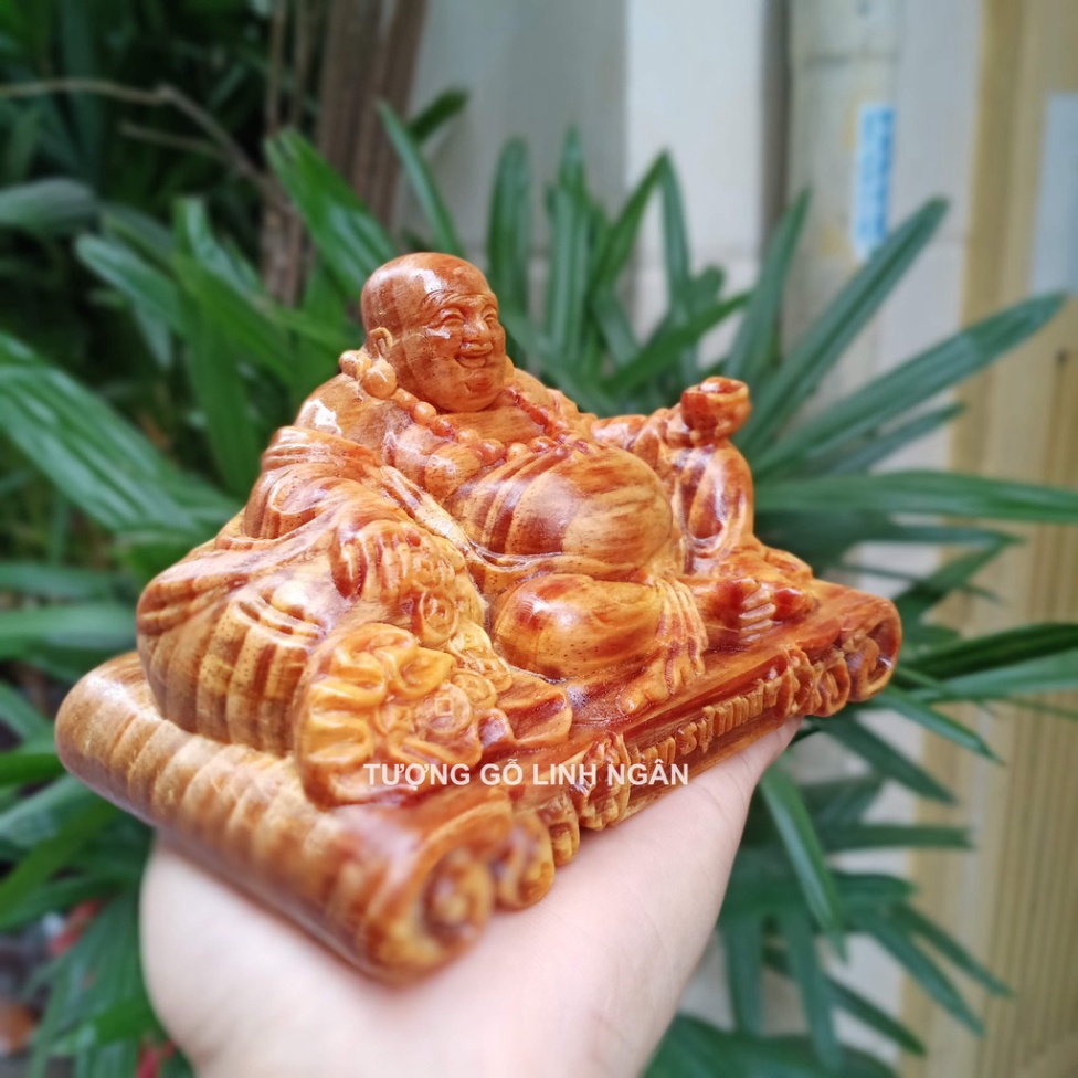 Tượng Di lặc vạn sự như ý gỗ huyết long
