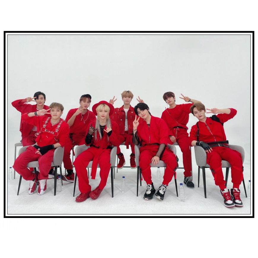 Poster Khổ 42X30cm  A3  In Hình Trẻ Em stray kids
