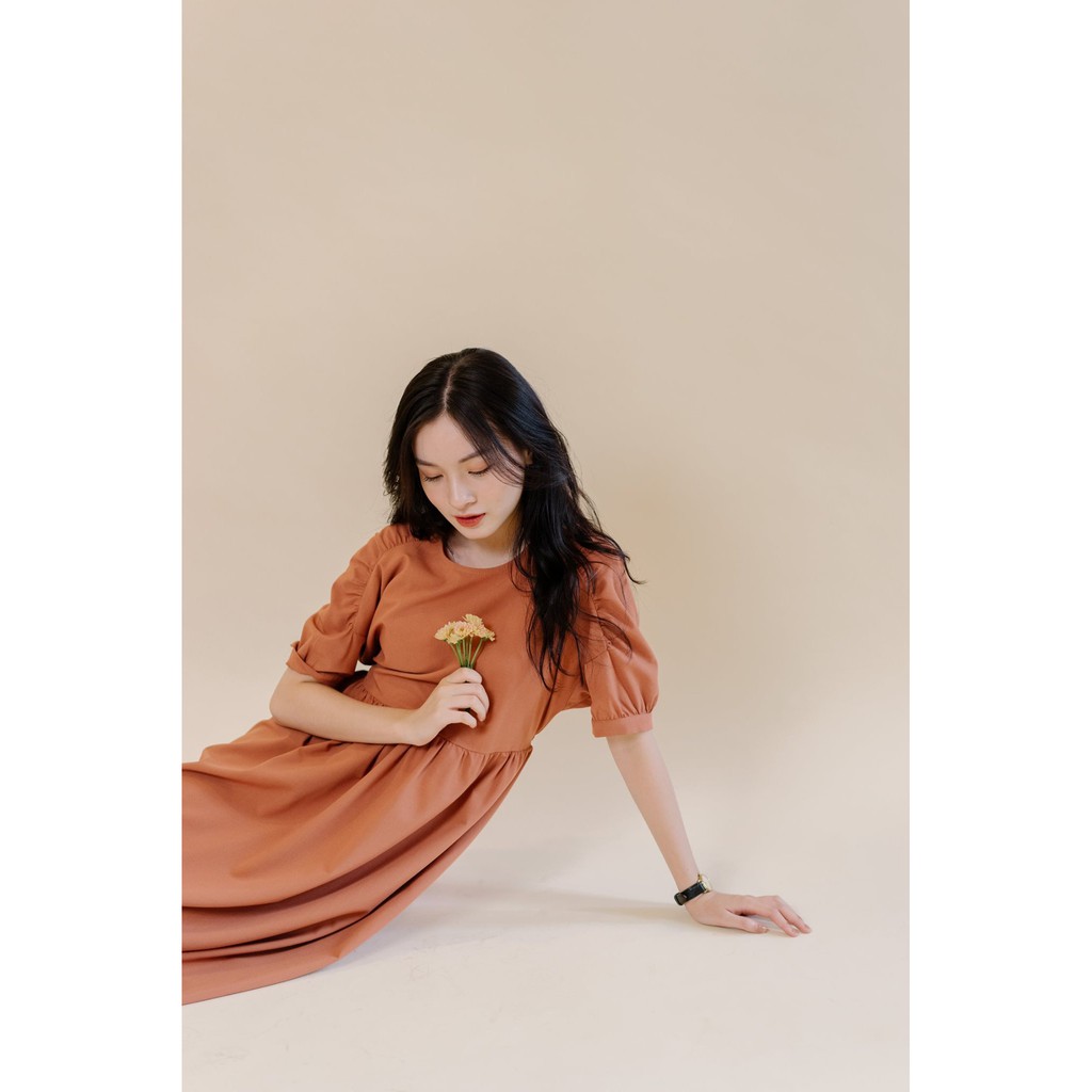 [Mã FAMALLT5 giảm 15% đơn 150K] Váy Liền Nữ SSSTUTTER Bong Dress | BigBuy360 - bigbuy360.vn