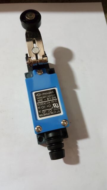 Công tắc hành trình