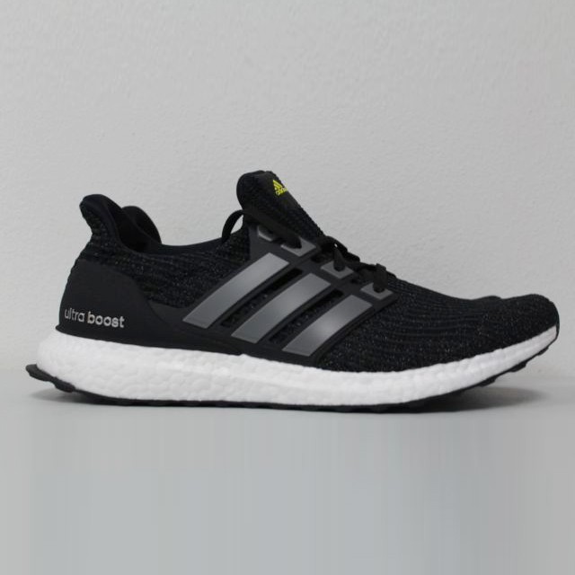 XẢ HÀNG HOT XẢ KHO THANH LÝ - RẺ Giày Sneaker Nam Ultra Boost Black and White | Sale Rẻ | Có Sẵn 2020 . BÁN RẺ 👟 :)) , $