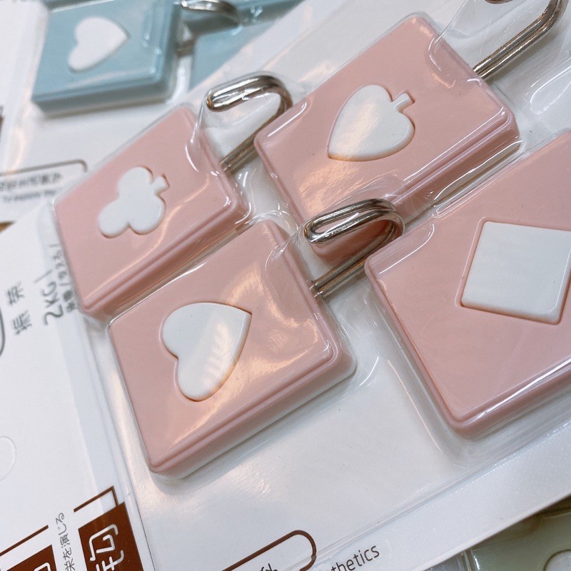 Móc treo tường siêu dính 4 cái cute