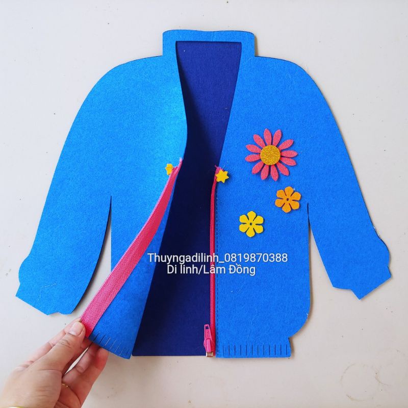Kỹ năng sống vải nỉ mầm non ( bộ cài dây kéo 30x33cm).