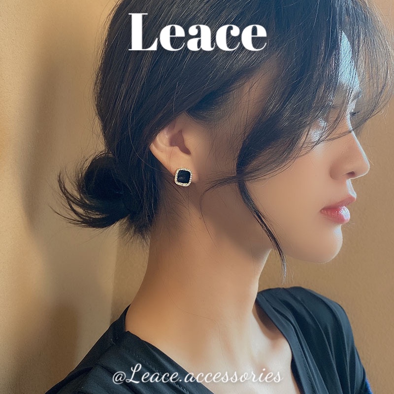 Bông tai khuyên tai vuông nhỏ màu đen viền đá ER039 Leace.accessories