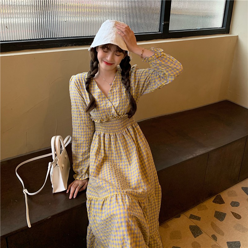 Đầm caro dáng xòe tay bồng dễ thương