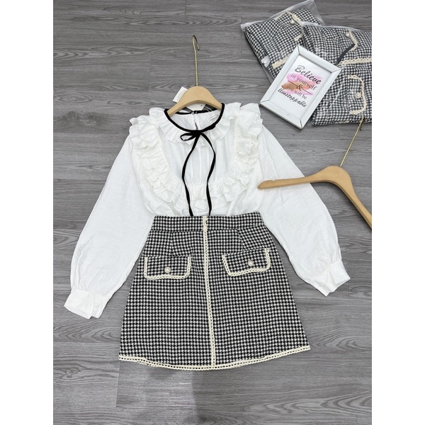 Sét Áo Trắng Đũi Bèo Ngực Mix Chân Váy Dạ Kẻ Siêu Xinh,Ảnh Thật Trải Sàn